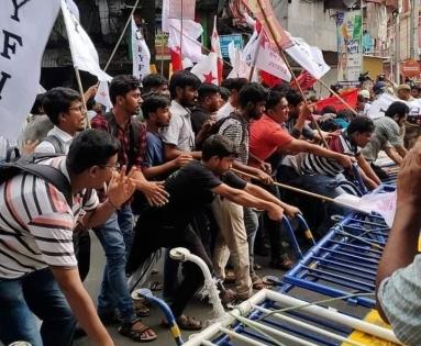 Tension in Kolkata over rally by Left youth wings demanding job | Tension in Kolkata over rally by Left youth wings demanding job