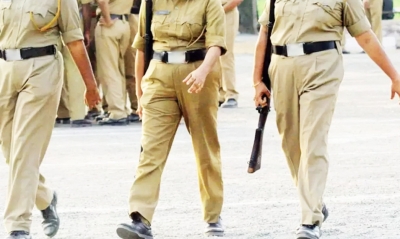 Anti-romeo squad intensifies patrol in Ghaziabad ahead of New Year | Anti-romeo squad intensifies patrol in Ghaziabad ahead of New Year Anti-romeo squad intensifies patrol in Ghaziabad ahead of New Year | Anti-romeo squad intensifies patrol in Ghaziabad ahead of New Year