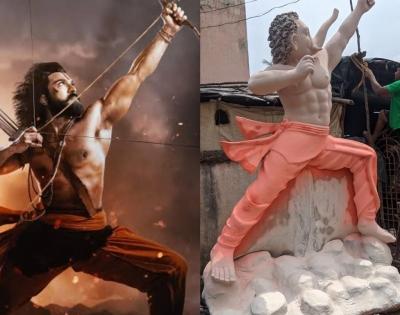 Film avatars of Allu Arjun, Ram Charan trend in Ganesh Chaturthi pandals | Film avatars of Allu Arjun, Ram Charan trend in Ganesh Chaturthi pandals