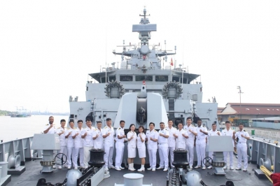 Indian Navy ships Shivalik, Kamorta reach Vietnam | Indian Navy ships Shivalik, Kamorta reach Vietnam