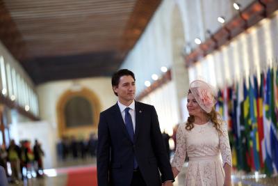 Trudeau to be in quarantine after wife tests COVID-19 positive | Trudeau to be in quarantine after wife tests COVID-19 positive Trudeau to be in quarantine after wife tests COVID-19 positive | Trudeau to be in quarantine after wife tests COVID-19 positive