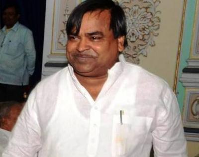 ED raids ex-minister Gayatri Prajapati's house in Amethi | ED raids ex-minister Gayatri Prajapati's house in Amethi