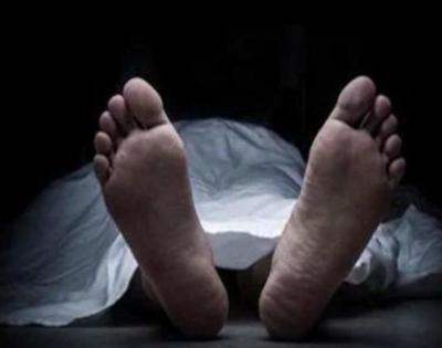 Man crushed to death in Delhi | Man crushed to death in Delhi