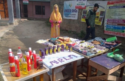Umeed scheme gives wings to dreams of rural women in Kashmir's Pulwama | Umeed scheme gives wings to dreams of rural women in Kashmir's Pulwama Umeed scheme gives wings to dreams of rural women in Kashmir's Pulwama | Umeed scheme gives wings to dreams of rural women in Kashmir's Pulwama