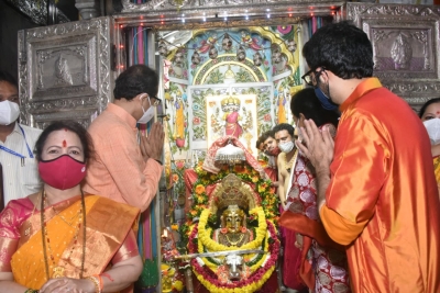 All places of worship in Maha open doors, devotees out in force | All places of worship in Maha open doors, devotees out in force