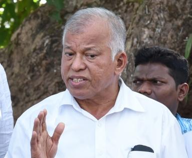 TMC, NCP, YSRCP coming together to stop Modi: Luizinho Faleiro | TMC, NCP, YSRCP coming together to stop Modi: Luizinho Faleiro
