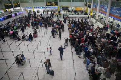 UK arrivals could face fines for breaking quarantine | UK arrivals could face fines for breaking quarantine