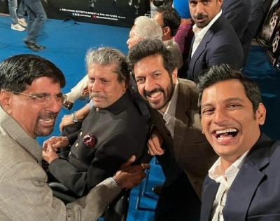 Jiiva puts up pictures with '83' cast; Ranveer says 'greatest underdog story ever told' | Jiiva puts up pictures with '83' cast; Ranveer says 'greatest underdog story ever told'