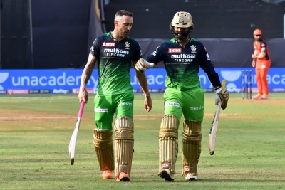 IPL 2022: Had thought of 'retiring out' to get Dinesh Karthik at crease, reveals du Plessis | IPL 2022: Had thought of 'retiring out' to get Dinesh Karthik at crease, reveals du Plessis