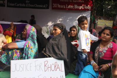 Bhopal gas tragedy: SC dismisses Centre's plea seeking additional compensation of Rs 7.4K crore | Bhopal gas tragedy: SC dismisses Centre's plea seeking additional compensation of Rs 7.4K crore