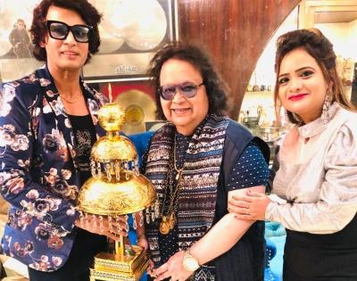 Bappi Lahiri excited about his new song 'Jhumka Bareilly Wala' | Bappi Lahiri excited about his new song 'Jhumka Bareilly Wala' Bappi Lahiri excited about his new song 'Jhumka Bareilly Wala' | Bappi Lahiri excited about his new song 'Jhumka Bareilly Wala'