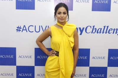 Hina Khan, Kushal Tandon to star in 'Unlock: The Haunted App' | Hina Khan, Kushal Tandon to star in 'Unlock: The Haunted App' Hina Khan, Kushal Tandon to star in 'Unlock: The Haunted App' | Hina Khan, Kushal Tandon to star in 'Unlock: The Haunted App'