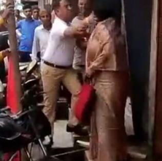 MNS apologises, suspends activist for assaulting woman shopkeeper | MNS apologises, suspends activist for assaulting woman shopkeeper