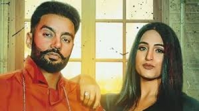 Punjabi singer Sippy Gill booked for glorifying violence | Punjabi singer Sippy Gill booked for glorifying violence Punjabi singer Sippy Gill booked for glorifying violence | Punjabi singer Sippy Gill booked for glorifying violence