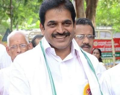 Venugopal's rise in Cong forces faction leaders in Kerala to rethink | Venugopal's rise in Cong forces faction leaders in Kerala to rethink Venugopal's rise in Cong forces faction leaders in Kerala to rethink | Venugopal's rise in Cong forces faction leaders in Kerala to rethink