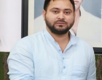 Tejashwi claims 108 cartons of liquor seized from BJP leader's relative | Tejashwi claims 108 cartons of liquor seized from BJP leader's relative