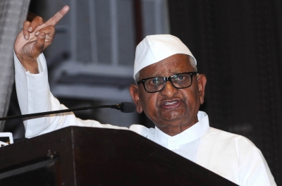 Why Anna Hazare is mum on liquor policy in BJP states: Maha women's groups | Why Anna Hazare is mum on liquor policy in BJP states: Maha women's groups