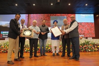 DMRC gets 'Best Passenger Service and Satisfaction' award | DMRC gets 'Best Passenger Service and Satisfaction' award