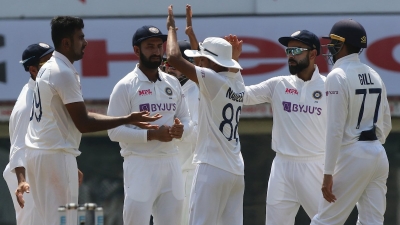 2nd Test: Ashwin bags five as England bundle out for 134 | 2nd Test: Ashwin bags five as England bundle out for 134