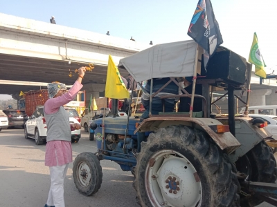 Delhi Police reopens Singhu border for traffic | Delhi Police reopens Singhu border for traffic