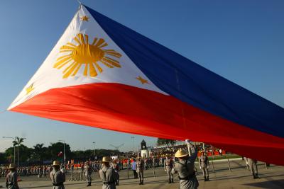 Two workers buried alive while digging well in Philippines | Two workers buried alive while digging well in Philippines