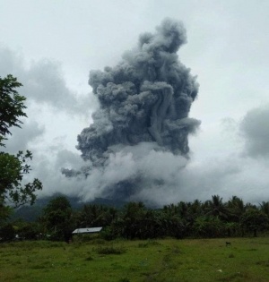 Volcano in Philippines again spews ash within a week | Volcano in Philippines again spews ash within a week