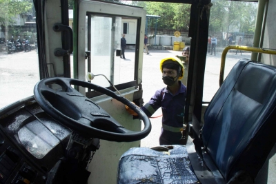 7,877 vehicles sanitized in Delhi under Disinfection Drive | 7,877 vehicles sanitized in Delhi under Disinfection Drive