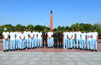 Indian men's hockey team post their victorious return from CWG 2022, visits National War Memorial | Indian men's hockey team post their victorious return from CWG 2022, visits National War Memorial