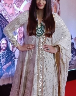 Aishwarya Rai Bachchan stuns in anarkali dress at 'PS: 2' event | Aishwarya Rai Bachchan stuns in anarkali dress at 'PS: 2' event