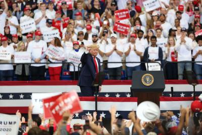 Trump holds Tulsa rally despite coronavirus fears | Trump holds Tulsa rally despite coronavirus fears