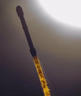 SpaceX launches 53 Starlink satellites into orbit | SpaceX launches 53 Starlink satellites into orbit