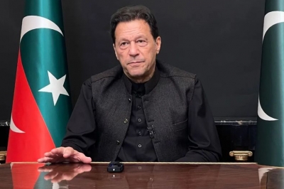Imran Khan avoiding arrest, claim police | Imran Khan avoiding arrest, claim police