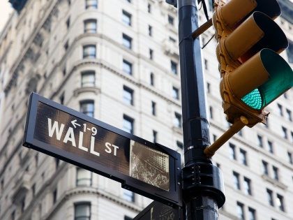 Wall Street cashing in on the ultra-wealthy | Wall Street cashing in on the ultra-wealthy