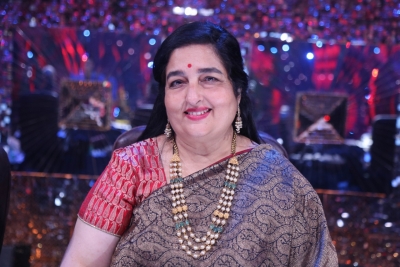 Anuradha Paudwal recalls recording of 'Bahut Pyar Karte Hai' from 'Saajan' | Anuradha Paudwal recalls recording of 'Bahut Pyar Karte Hai' from 'Saajan'