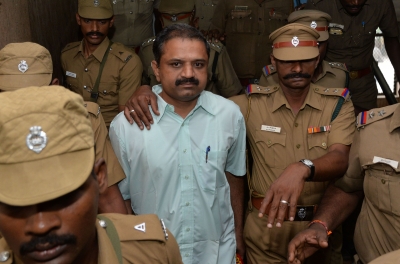 Rajiv Gandhi assassination convict Perarivalan's parole again extended | Rajiv Gandhi assassination convict Perarivalan's parole again extended Rajiv Gandhi assassination convict Perarivalan's parole again extended | Rajiv Gandhi assassination convict Perarivalan's parole again extended