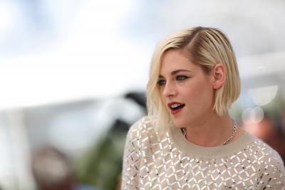 Kristen Stewart can't wait to start family but 'scared' of childbirth | Kristen Stewart can't wait to start family but 'scared' of childbirth Kristen Stewart can't wait to start family but 'scared' of childbirth | Kristen Stewart can't wait to start family but 'scared' of childbirth