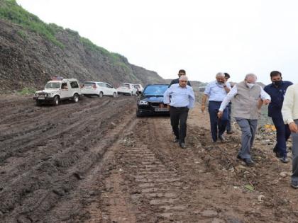 Delhi LG makes inspection visit to Ghazipur landfill site, reiterates commitment to clear garbage mountain | Delhi LG makes inspection visit to Ghazipur landfill site, reiterates commitment to clear garbage mountain Delhi LG makes inspection visit to Ghazipur landfill site, reiterates commitment to clear garbage mountain | Delhi LG makes inspection visit to Ghazipur landfill site, reiterates commitment to clear garbage mountain
