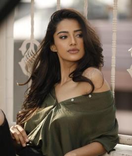 Meenakshii Chaudhary: Hard work is the only thing constant for me | Meenakshii Chaudhary: Hard work is the only thing constant for me Meenakshii Chaudhary: Hard work is the only thing constant for me | Meenakshii Chaudhary: Hard work is the only thing constant for me
