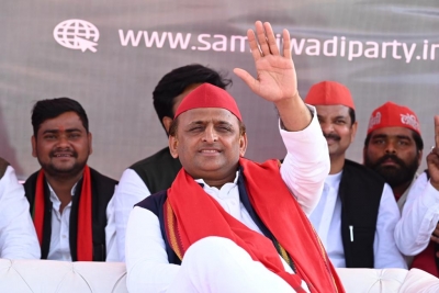 Akhilesh launches membership drive for party | Akhilesh launches membership drive for party Akhilesh launches membership drive for party | Akhilesh launches membership drive for party