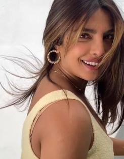 From 'khakra' to 'poha', Priyanka Chopra gets a 'taste of home' | From 'khakra' to 'poha', Priyanka Chopra gets a 'taste of home' From 'khakra' to 'poha', Priyanka Chopra gets a 'taste of home' | From 'khakra' to 'poha', Priyanka Chopra gets a 'taste of home'