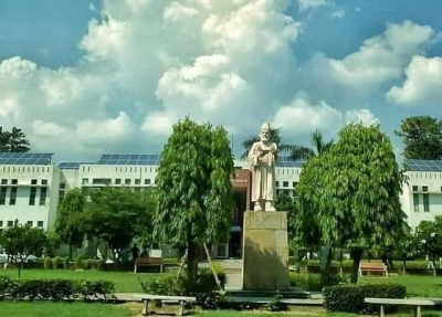 BBC docu screening: Over 70 students detained at Jamia Millia Islamia | BBC docu screening: Over 70 students detained at Jamia Millia Islamia