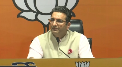 BJP slams Cong over Sanjay Bhandari's claims in defence deal | BJP slams Cong over Sanjay Bhandari's claims in defence deal