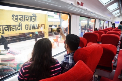 Railways launches Vistadome train service in Assam, Bengal | Railways launches Vistadome train service in Assam, Bengal
