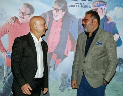 Anupam Kher has a fear of flying, reveals 'Uunchai' co-star Boman Irani | Anupam Kher has a fear of flying, reveals 'Uunchai' co-star Boman Irani