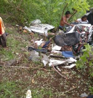 Pilot killed, trainee hurt as Italian-made trainer crashes in Maha | Pilot killed, trainee hurt as Italian-made trainer crashes in Maha