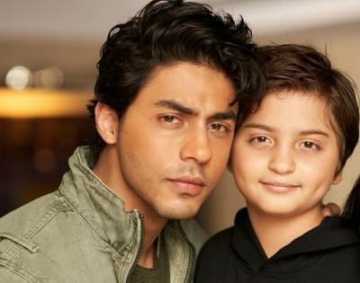 Aryan Khan breaks social media hiatus, posts Insta pics with siblings | Aryan Khan breaks social media hiatus, posts Insta pics with siblings Aryan Khan breaks social media hiatus, posts Insta pics with siblings | Aryan Khan breaks social media hiatus, posts Insta pics with siblings