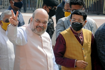 Twitter removes Home Minister Amit Shah's DP, reinstates | Twitter removes Home Minister Amit Shah's DP, reinstates