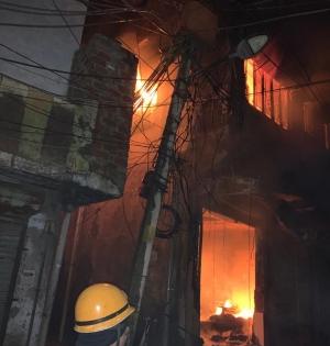 Major Fire in Gandhi Nagar cloth market in Delhi | Major Fire in Gandhi Nagar cloth market in Delhi Major Fire in Gandhi Nagar cloth market in Delhi | Major Fire in Gandhi Nagar cloth market in Delhi