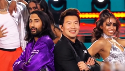 Simu Liu does bhangra on 'Jalebi baby' with Tesher | Simu Liu does bhangra on 'Jalebi baby' with Tesher