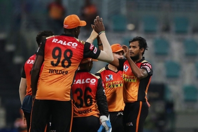 All-round Holder, Williamson lead SRH to 6-wkt win over RCB | All-round Holder, Williamson lead SRH to 6-wkt win over RCB